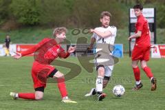 Kreisliga - Saison 2025/26- SV Zuchering - FC Mindelstetten - Leopold Fröhlich rot Zuchering - Lukas Gaul weiß Mindelstetten  - Foto: Meyer Jürgen