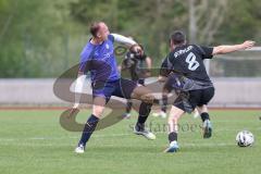 Kreisklasse - Saison 2025/26- TSV Ingolstadt Nord - MTV Ingolstadt - Drazen Lovric lila MTV - Bujar Eljezi schwarz Ing Nord - Foto: Meyer Jürgen