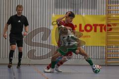 Lotto Bayern Hallencup - Saison 2024/25 - Türkisch SV Ingolstadt - SV Manching - Finale - Daniel Schweiger grün Manching - Ahmet Altay rot Türkisch - Foto: Meyer Jürgen