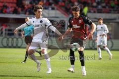 3. Liga - Saison 2026/27 - FC Ingolstadt 04 - SV Wehen Wiesbaden - Dennis Kaygin (Nr.10 - FCI) - Max Brandt (Nr.37 - Wehen/Wiesbaden) - Foto: Meyer Jürgen