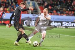 3. Liga; FC Ingolstadt 04 - Energie Cottbus; Zweikampf Kampf um den Ball Sebastian Grönning (11, FCI) Hasse Tobias (14 ECO)