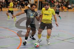 Lotto Bayern Hallencup - Lindenkreuzhalle Saison 2024/25 - FC Hitzhofen - DJK München - Christoph Thomas gelb Hitzhofen - Collin Appiah schwarz München - Foto: Meyer Jürgen