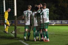Landesliga - Saison 2025/26 - SV Manching - TSV Aindling - Der 1:0 Führungstreffer durch Luca Bienek (Nr.16 - SV Manching) - jubel  - Rainer Meisinger (Nr.8 - SV Manching)  - Sebastian Graßl (Nr.10 - SV Manching) - Fabian  Neumayer (Nr.9 - SV Manching) - 
