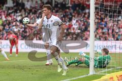 3. Liga; Energie Cottbus - FC Ingolstadt 04; Tor Jubel Treffer 1:2 Führung Sebastian Grönning (11, FCI) Torwart Bethke Elias (12 EC) am Boden Tim Heike (9, FCI)