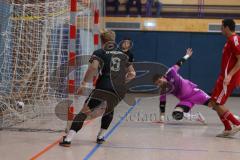 Hallenturnier MTV Ingolstadt - Saison 2025/26 - Türkisch SV Ingolstadt - SV Manching - Yasin Baysal TW Türkisch - Rainer Meisinger schwarz Manching mit einem Tor - jubel - schwarz Manching - Foto: Meyer Jürgen