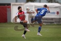 Kreisliga - Saison 2026/27- Türkisch SV Ingolstadt - SV Hundszell - Hakan Düzkün rot Türkisch  - Tim Liesegang blau Hundszell - Foto: Meyer Jürgen