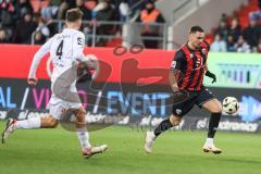 3. Liga; FC Ingolstadt 04 - Energie Cottbus; Alleingang Solo Pascal Testroet (37, FCI) Torchance verpasst, Campulka Tim (4 ECO)