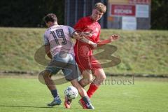 Kreisliga - Saison 2026/27 - SV Zuchering - VFB Eichstätt II - Samuel Schmid rosa Eichstätt II  - Laurenz Klein rot Zuchering - Foto: Meyer Jürgen