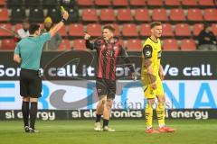 3. Liga; FC Ingolstadt 04 - Borussia Dortmund II; Torchance verpasst Sebastian Grönning (11, FCI) bekommt Gelbe Karte