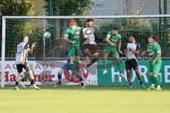 Bezirksliga - Saison 2025/26 - FC Gerolfing - TSV Ober./Unterh.stadt - Enes  Erdogan (Nr.5 - TSV Ober-/Unterh.stadt) - Christian Träsch grün Gerolfing - Bastian Heigl grün Gerolfing - Foto: Meyer Jürgen