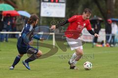 Kreisliga - Saison 2025/26- SV Hundszell - TV Münchsmünster - Johannes Artmeier blau Münchsmünster - Lukas Konradi rot Hundszell - Foto: Meyer Jürgen