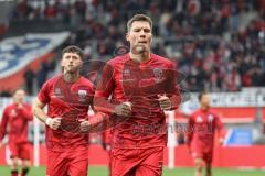 3. Liga; FC Ingolstadt 04 - Rot-Weiss Essen; vor dem Spiel Jonas Scholz (15, FCI)