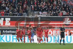 3. Liga; FC Ingolstadt 04 - Alemannia Aachen; Tor für Aachen 0:1 hängende Köpfe, Max Besuschkow (17, FCI) Torwart Kai Eisele (25, FCI) Emre Gül (5, FCI) Marcel Costly (22, FCI) Simon Lorenz (32, FCI) Gustav Christensen (24, FCI)