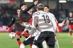 3. Liga; SC Verl - FC Ingolstadt 04; Zweikampf Kampf um den Ball Davide Sekulovic (33, FCI) Kijewski Niko (19 Verl)