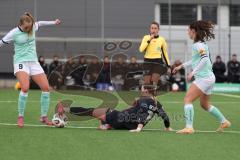 2. Bundesliga Frauen - Saison 2025/26 - FC Ingolstadt 04 Frauen - SG Andernach - Emma Kusch (Nr.9 - FC Ingolstadt Frauen I) - Petri Paula grün Andernach  - Foto: Meyer Jürgen