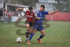 Kreisliga - Saison 2026/27- Türkisch SV Ingolstadt - SV Hundszell - Peter Veit rot Türkisch  - Luca Kammerer blau Hundszell - Foto: Meyer Jürgen