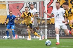 3. Liga; SG Dynamo Dresden - FC Ingolstadt 04; links Torwart Marius Funk (1, FCI)