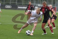 DFB Pokal - Frauen - Saison 2025/26 - FC Ingolstadt 04 Frauen - 1. FC Nürnberg - Nina Penzkofer (Nr.29 - FC Ingolstadt Frauen I) - Svenson Klara rot Nürnberg - Foto: Meyer Jürgen