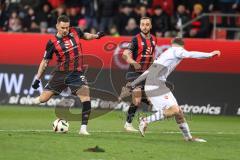 3. Liga; FC Ingolstadt 04 - Energie Cottbus; Pascal Testroet (37, FCI) Torchance verpasst Campulka Tim (4 ECO) David Kopacz (29, FCI)