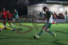 Landesliga - Saison 2025/26 - SV Manching - TSV Aindling - Luca Bienek (Nr.16 - SV Manching) legt den Ball auf zum 2:0 Führungstreffer durch Sebastian Graßl (Nr.10 - SV Manching) - Kevin Schmidt Torwart Aindling - jubel - XXXXX - Foto: Meyer Jürgen