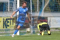 Kreisliga - Saison 2024/25- TSV Ober./Unterh.stadt - SV Hundszell-  -  Der 0:1 Führungstreffer durch Mathias Weinzierl blau Hundszell - jubel - Nils Stöver Torwart Oberh.stadt - Foto: Meyer Jürgen