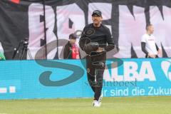 3. Liga; Energie Cottbus - FC Ingolstadt 04; vor dem Spiel Cheftrainer Claus-Dieter Wollitz (EC)