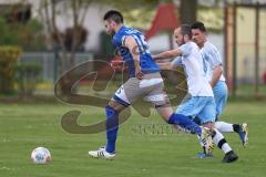 Kreisklasse - Saison 2025/26- TSV Großmehring - SV Oberstimm-  - Thomas Frank weiss Oberstimm - Sebastian Eisenberger blau Großmehring - Foto: Meyer Jürgen