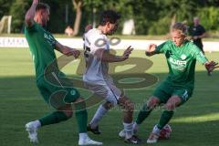 Testspiel - Saison 2025/26 - SV Manching - TSV Gaimersheim - Maximilian Eberwein (Nr.4 - SV Manching) - Eron Dervisi (Nr.27 - TSV Gaimersheim) - Nico Daffner (Nr.14 - SV Manching) - Foto: Meyer Jürgen