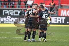 3. Liga - Saison 2024/25 - FC Ingolstadt 04 - 1. FC Saarbrücken - XXXXX - XXXXX - Foto: Meyer Jürgen - jubel nach dem Spiel - Lukas Fröde (Nr.34 - FCI) Mladen Cvjetinovic (Nr.19 - FCI)