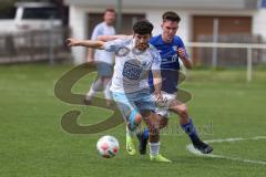 Kreisklasse - Saison 2025/26- TSV Großmehring - SV Oberstimm-  - Leutrim Beka weiss Oberstimm  - Johannes Brunnhuber blau Großmehring - Foto: Meyer Jürgen