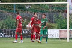 Landesliga - Saison 2024/25 - SV Manching - FSV Pfaffenhofen - Der 1:1 Ausgleichstreffer durch Jonas Redl rot Pfaffenhofen  - jubel-  - Pedro Da Silva Wiedl (Nr.18 - SV Manching) - Foto: Meyer Jürgen