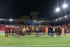 3. Liga; FC Ingolstadt 04 - SV Waldhof Mannheim; Sieg Jubel Freude Tanz Fan Fankurve Banner Fahnen Spruchband Team Mannschaft