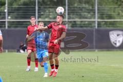 3. Liga; Testspiel; FC Ingolstadt 04 - 1. FC Heidenheim; Zweikampf Kampf um den Ball Kopfball Emre Gül (5, FCI) Dorsch Niklas (30 HDH) Elias Decker (4, FCI)