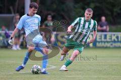 Landesliga - Saison 2025/26 - SV Manching - FC Stätzling - Sebastian Graßl (Nr.10 - SV Manching) - Fabian Roßner Torwart FC Stätzling - Foto: Meyer Jürgen