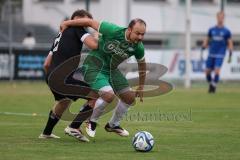Bezirksliga - Saison 2025/26 - FC Gerolfing - VFR Garching - Mike Niebauer schwarz Garching - Den Lovric grün Gerolfing - Foto: Meyer Jürgen