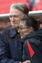 3. Liga; FC Ingolstadt 04 - SSV Ulm; vor dem Spiel Geschäftsführers Dietmar Beiersdorfer (FCI Sport Kommunikation) Cheftrainerin Sabrina Wittmann (FCI)