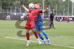 3. Liga; Testspiel; FC Ingolstadt 04 - 1. FC Heidenheim; Zweikampf Kampf um den Ball Yannick Deichmann (20, FCI) Honsak Mathias (17 HDH)