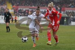 DFB -Pokal Frauen - Saison 2025/26 - FC Ingolstadt 04 Frauen - FC Bayern München - Anna-Lena Fritz (Nr.19 - FC Ingolstadt Frauen I) - Schüller Lea rot Bayern - Foto: Meyer Jürgen
