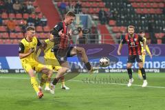 3. Liga; FC Ingolstadt 04 - Borussia Dortmund II; Sebastian Grönning (11, FCI) Jessen Niklas (29 BVB2) Elongo-Yombo Rodney (10 BVB2) Yannick Deichmann (20, FCI)