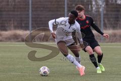 Freundschaftsspiel - Saison 2025/26 - FC Ingolstadt  II - ASV Neumarkt - Donald Nduka (Nr.27 - FC Ingolstadt II) - Maximilian Bergler schwarz Neumarkt  - Foto: Meyer Jürgen