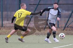 Freundschaftsspiel - Saison 2025/26 - TSV Ober./Unterhaunstadt -  TSV Neustadt  - Nikola Kamenjasevic grau Oberh.stadt - Michael Deiner gelb Neustadt - Foto: Meyer Jürgen