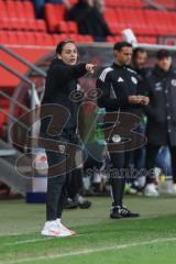 3. Liga; FC Ingolstadt 04 - FC Viktoria Köln; an der Seitenlinie, Spielerbank Cheftrainerin Sabrina Wittmann (FCI)