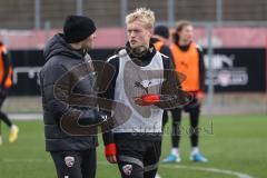 3. Liga; FC Ingolstadt 04 - Neuer Trainer Cheftrainer Guerino Capretti (FCI), erstes Training mit Tobias Bech (11, FCI)