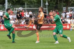 Toto-Pokal; SV Manching - FC Ingolstadt 04; Yannick Deichmann (20, FCI) Zweikampf Kampf um den Ball Daniel Spieß (SVM) Ralf Schröder (SVM)