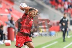 3. Liga; FC Ingolstadt 04 - SSV Jahn Regensburg; Einwurf Marcel Costly (22, FCI)