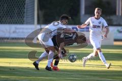 Landesliga - Saison 2026/27 - SV Manching - Neuburg - Beran Leon weiss Neuburg - Senih Fazlji (Nr.7 - SV Manching) - Foto: Meyer Jürgen