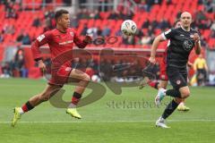 3. Liga - Saison 2025/26 - FC Ingolstadt 04 - Rot-Weiss Essen - Marcel Costly (Nr.22 - FC Ingolstadt 04) - Tobias Graulich (Nr.33 - Rot-Weiss Essen) - Foto: Meyer Jürgen