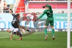 3. Liga; FC Ingolstadt 04 - SC Verl; Ausgleich Sebastian Grönning (11, FCI) Tor Jubel Treffer 1:1, Kammerbauer Patrick (8 SCV) Torwart Schulze Philipp (1 SCV)