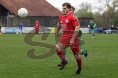 Kreisklasse - Saison 2025/26- TSV Pförring - SV Karlshuld-  - Elias Heiß rot Pförring - Hannes Knöferl grün Karlshuld - Foto: Meyer Jürgen