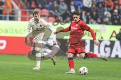 3. Liga; FC Ingolstadt 04 - TSV 1860 München; Zweikampf Kampf um den Ball Dennis Kaygin (10, FCI) Maier Philipp (26 TSV) Torchance verpasst